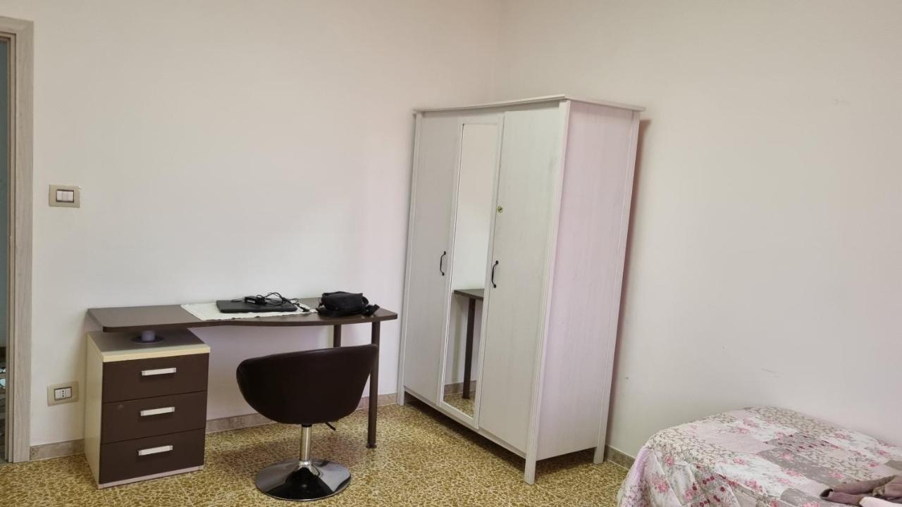 Ferienwohnung Milli Ferrara Exterior foto