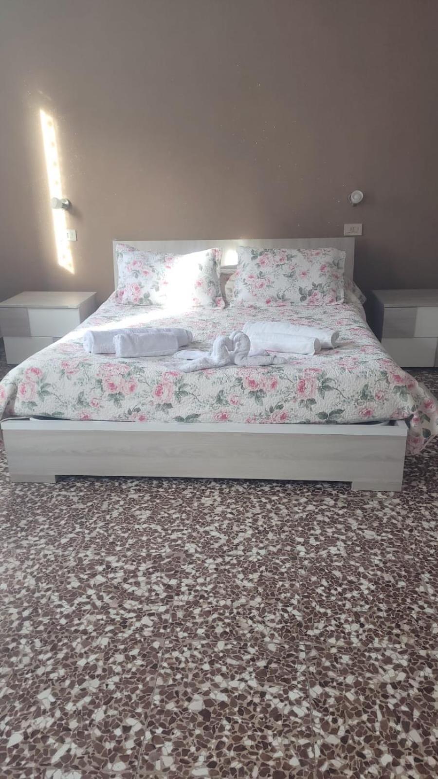 Ferienwohnung Milli Ferrara Exterior foto